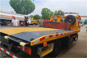 柳南区附近拖车电话号码服务